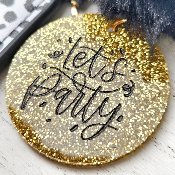 Wallet Keychain & Puff with Laser Engraved Charm - "Let's Party" - Picture 7 of 12